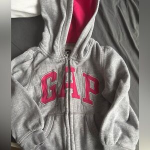 🚨Baby Gap sweater for sale 🚨